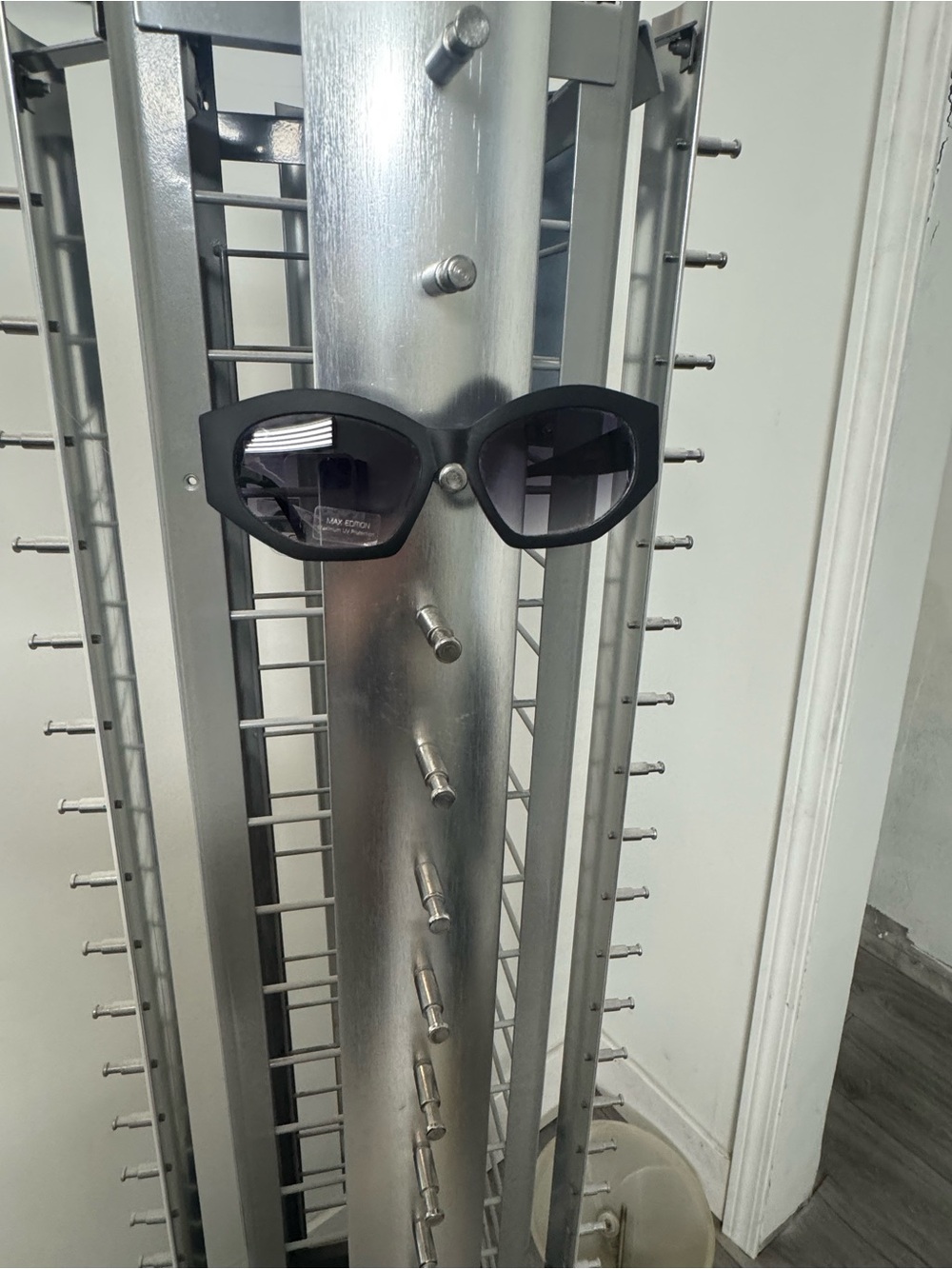 Black Women's Oversized Sunglasses - Unbranded